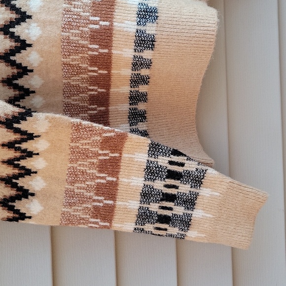 FRYE WOMENS SWEATER NWT - Picture 4 of 14